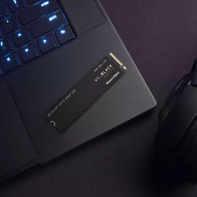 Western Digital Black SN770 2TB M.2 PCIe 4.0 QLC Solid State Drive ( SSD ) - NVME