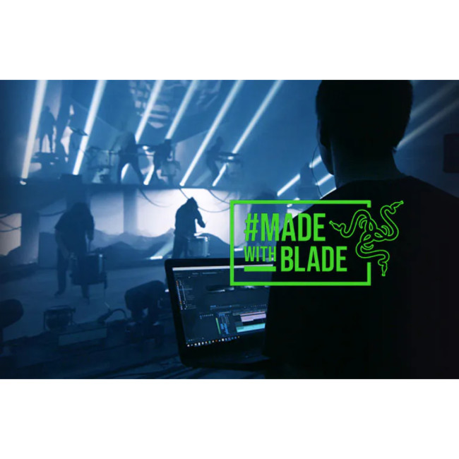 Razer Blade 14 RZ09-05306WS4-R3W1 (2025) AMD Ryzen AI 9 365 64GB RAM 2TB SSD RTX 5070 14" QHD+ 120Hz OLED Windows 11 Home Gaming Laptop