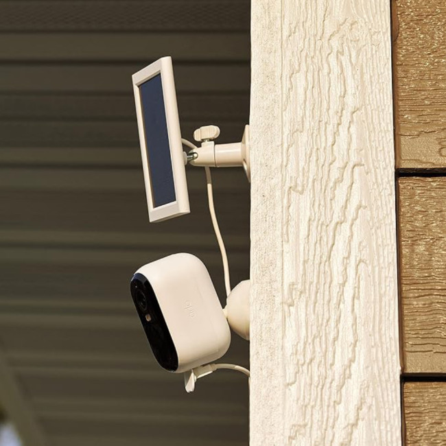 Arlo Essential 2nd Gen USB-C Solar Camera Charger