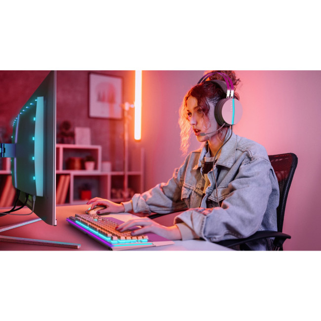 Philips Evnia 8000 32M2N8900/00 31.5" 4K Ultra HD OLED QD-OLED FreeSync 240 Hz Gaming Monitor