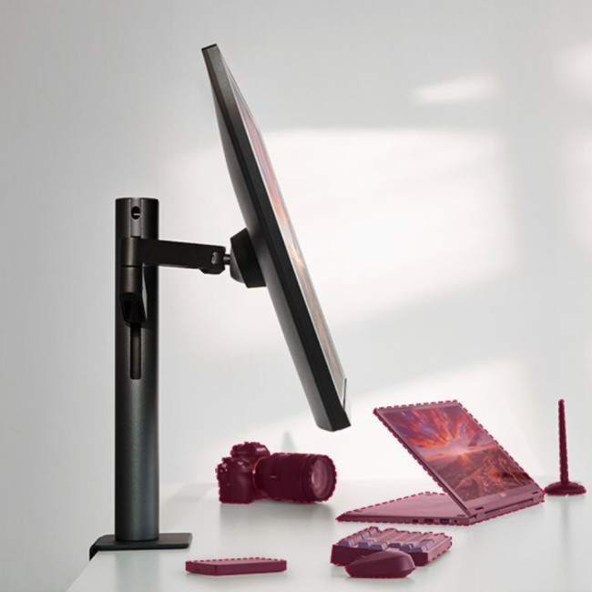 LG UltraFine Ergo 32UN880K-B.AEK 31.5" 4K Ultra HD 60Hz IPS HDMI Height Adjustable Monitor