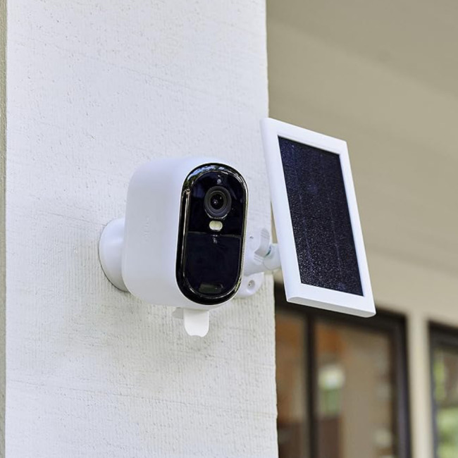 Arlo Essential 2nd Gen USB-C Solar Camera Charger