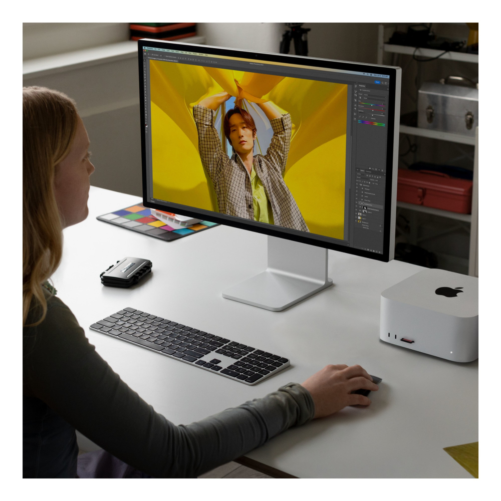 Apple Mac Studio A2901 M2 Ultra 64/1TB macOS Desktop PC
