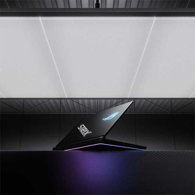 ASUS ROG Strix SCAR G835LX-SA009W Intel Core Ultra 9 275HX 64GB RAM 2TB SSD Geforce RTX 5090 18" WQXGA Windows 11 Home Gaming Laptop