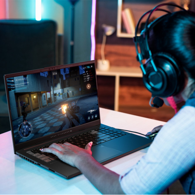 Refurbished ASUS VivoBook Pro 15 OLED N6506CU Intel Core Ultra 9 285H 16GB RAM 1TB SSD 15.6" RTX 4050 Windows 11 Home Laptop