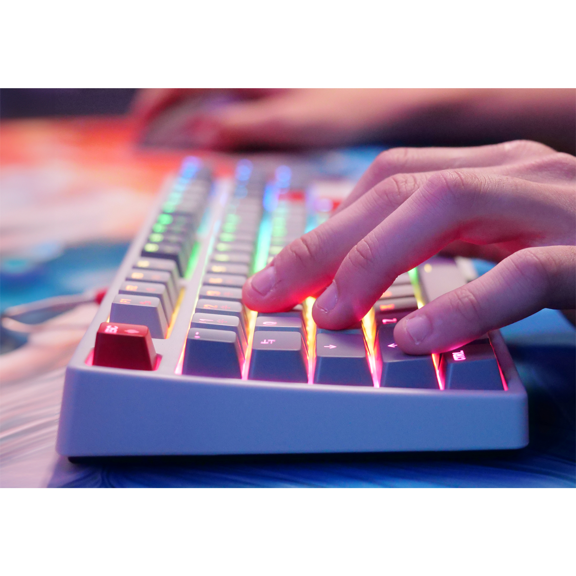 cherry k  Cherry XTRFY K4V2 RGB Tenkeyless Retro Edition Wired Gaming