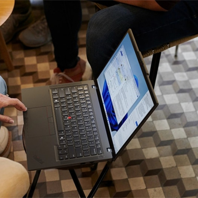 Lenovo ThinkPad T14 Gen 6 21QC002KUK  Intel Core Ultra 5 225U 16GB RAM 512GB SSD 14" WUXGA Windows 11 Pro Laptop