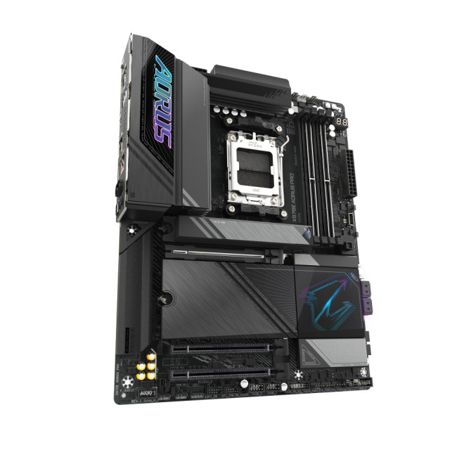GIGABYTE X870E AORUS PRO DDR5 ATX AM5 Motherboard