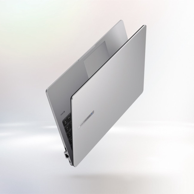 ASUS ExpertBook P1 PM1503CD-R731X AMD Ryzen 7 7735HS 32GB RAM 1TB SSD 15.6" Full HD Windows 11 Pro Laptop