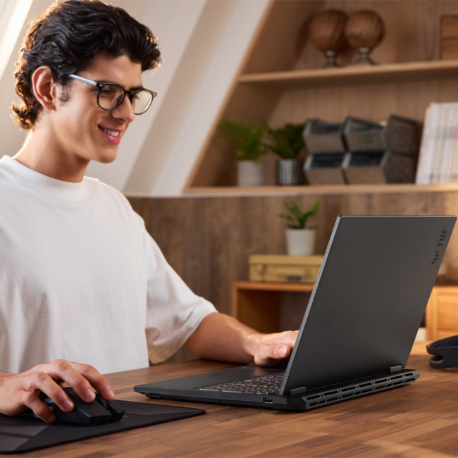 ASUS TUF Gaming A16 FA608PP-RV013W AMD Ryzen 9 8940HX 32GB RAM 1TB SSD RTX 5070 16" WUXGA Windows 11 Home Laptop