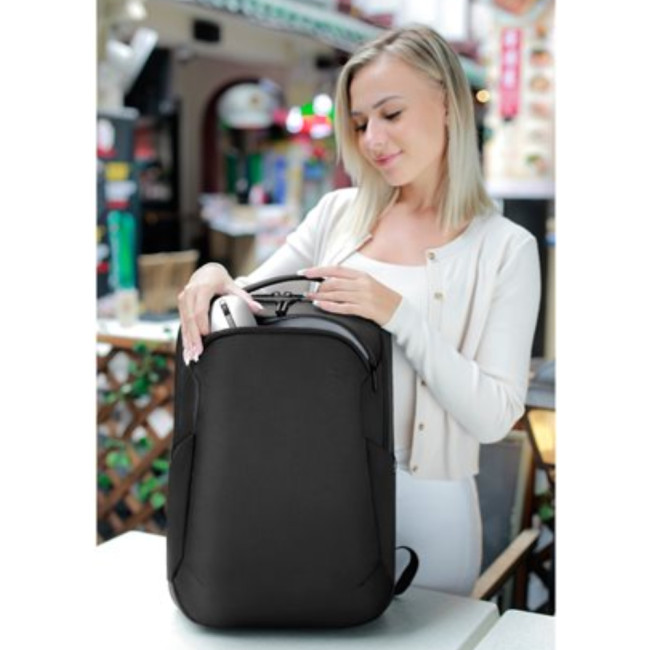 Dell EcoLoop Pro CP5723 Notebook Carrying Backpack for 15.6" Screen Black