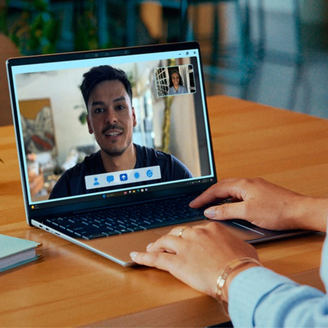 Dell Latitude 5455 Qualcomm Snapdragon X1P-42-100 16GB RAM 512GB SSD 14" Windows 11 Pro CoPilot+ Laptop