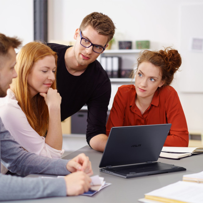 ASUS ExpertBook B3 Flip B3402FVA-ECi582XA Intel Core i5-1335U 8GB RAM 256GB SSD 14" Touchscreen Windows 11 Pro Education 2-in-1 Laptop